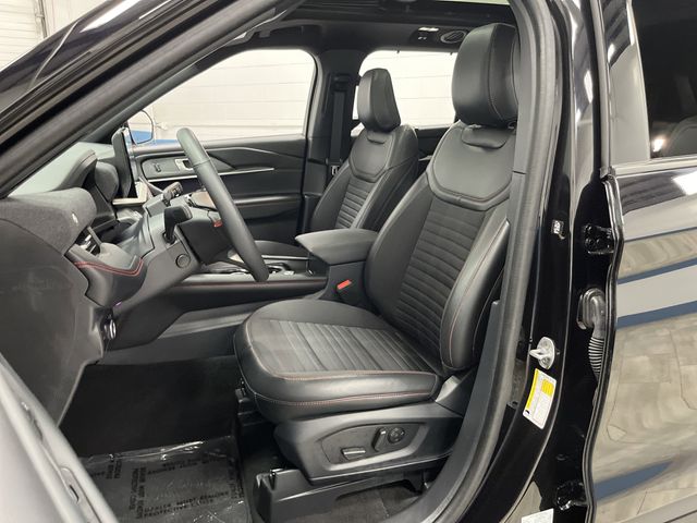 2025 Ford Explorer ST-Line photo 3