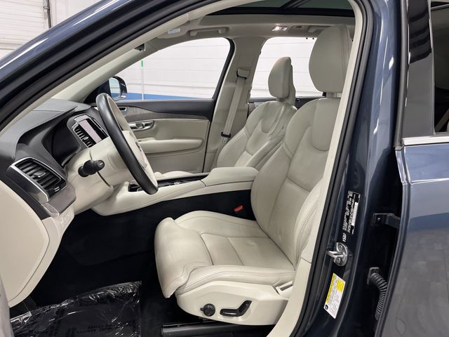 2022 Volvo XC90 Recharge T8 Inscription photo 4
