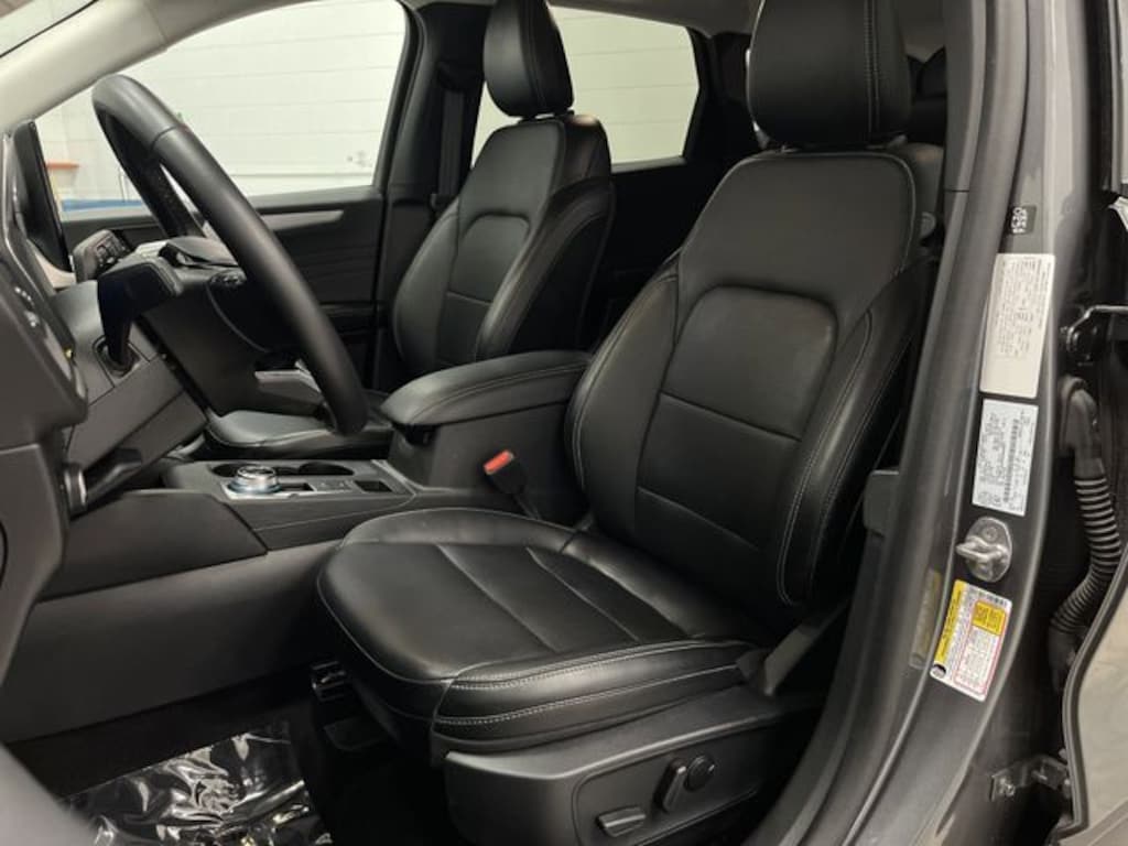 Used 2025 Ford Escape Platinum SUV