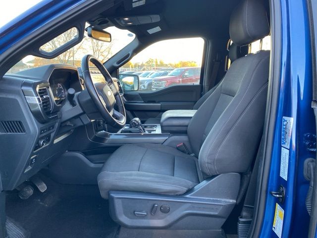 2023 Ford F-150 XLT photo 2
