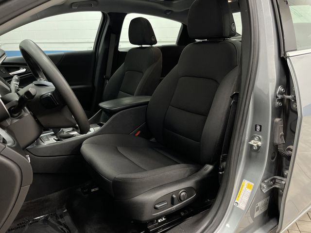 2024 Chevrolet Malibu 1LT photo 4