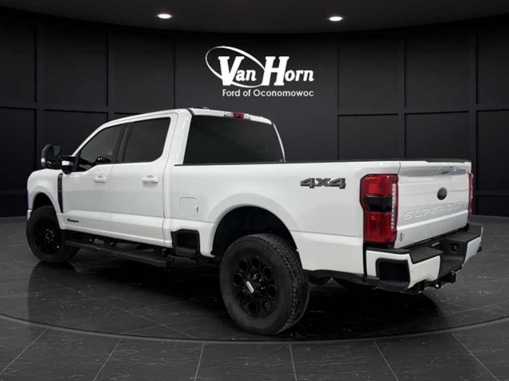 Used 2025 Ford F-350SD Lariat Truck