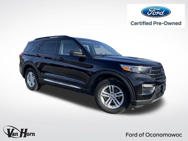 2023 Ford Explorer XLT's photo