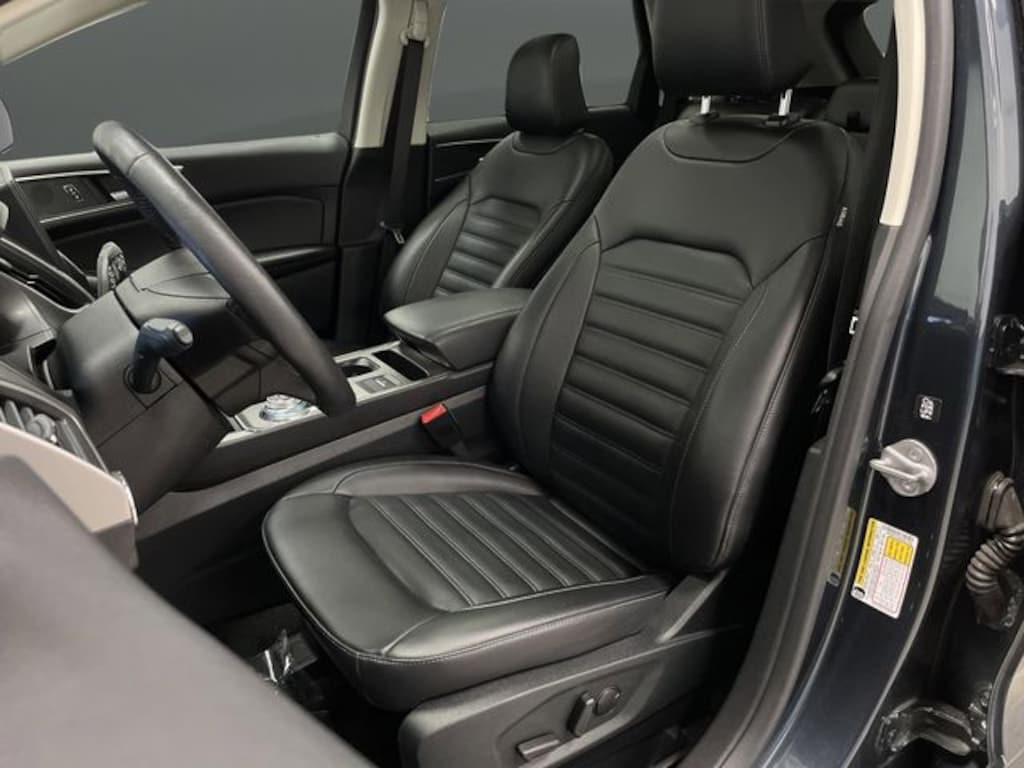 Used 2022 Ford Edge SEL SUV