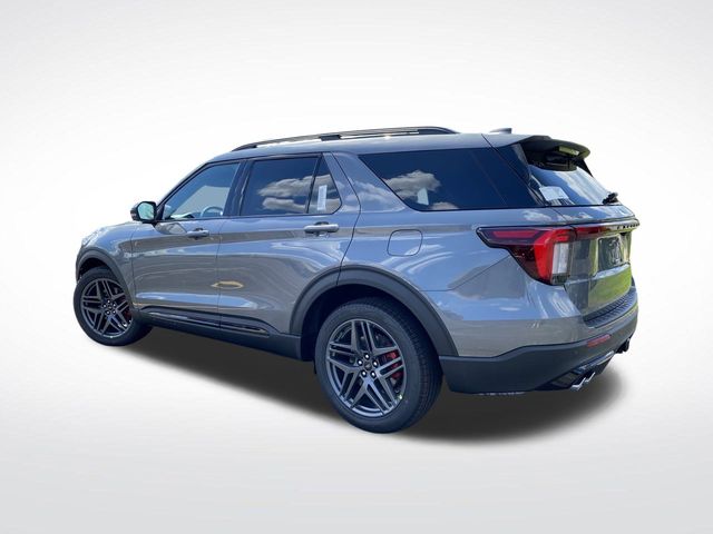 2025 Ford Explorer ST photo 3