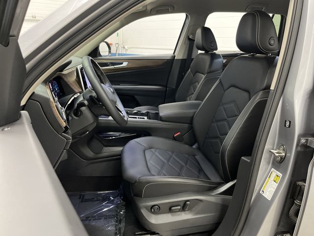 2024 Volkswagen Atlas SE Technology photo 3