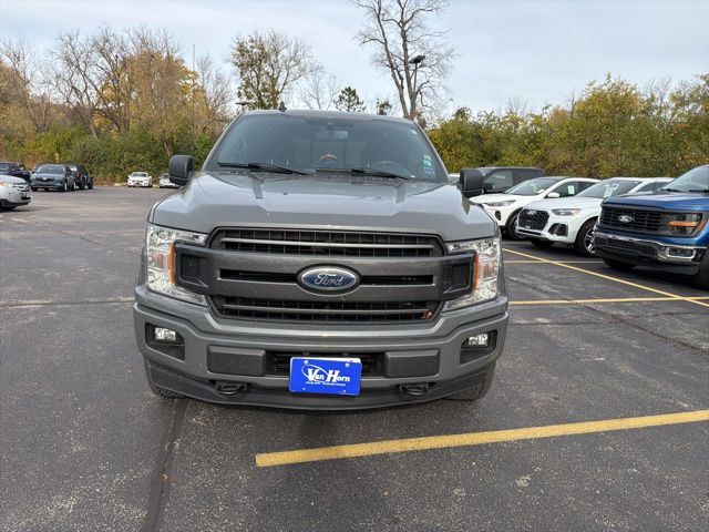 2020 Ford F-150 XLT photo 2