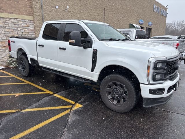 2024 Ford F-250 Super Duty XL's photo