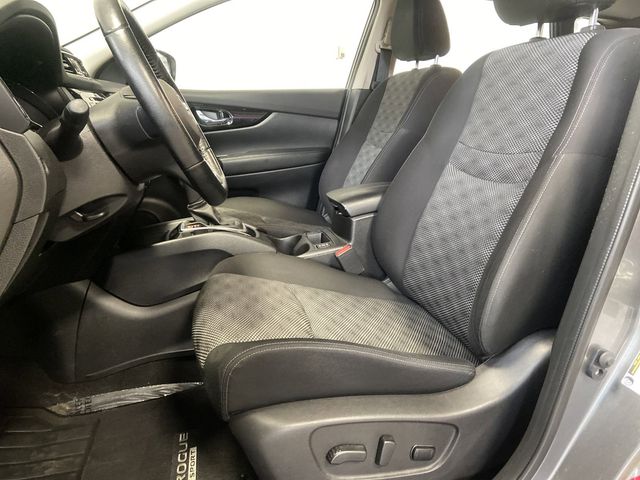 2021 Nissan Rogue Sport SV photo 4