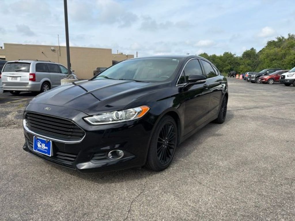 Used 2016 Ford Fusion SE Sedan