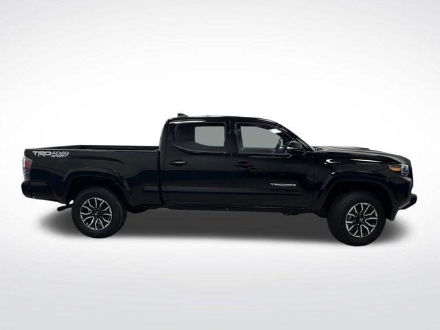 2023 Toyota Tacoma TRD Sport photo 2