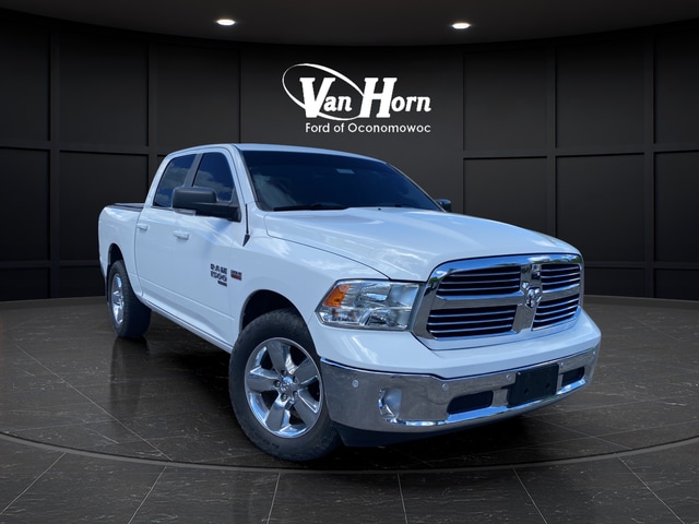 2019 RAM 1500 Classic Big Horn 4x4 Crew Cab 5'7's photo