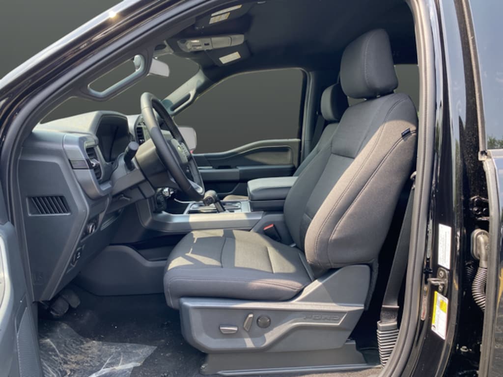 New 2025 Ford F-150 XLT Truck