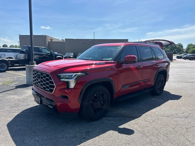 2025 Toyota Sequoia Platinum 4WD i-FORCE MAX Hybrid's photo