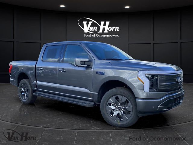 2025 Ford F-150 Lightning Lariat's photo