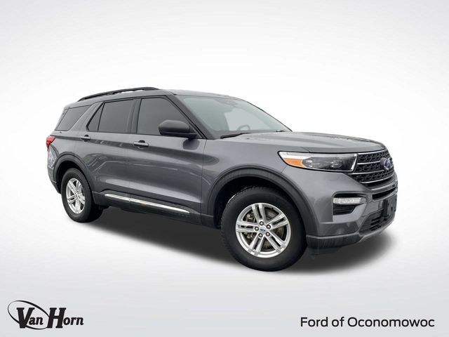 2022 Ford Explorer XLT's photo