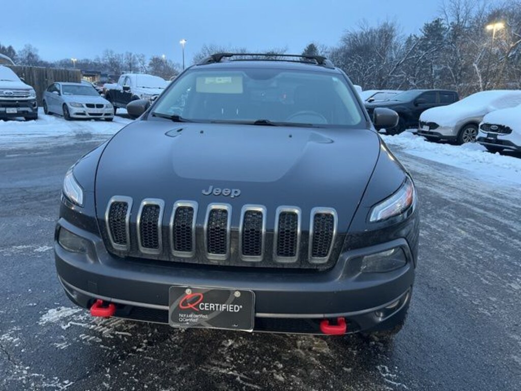 Used 2017 Jeep Cherokee Trailhawk SUV
