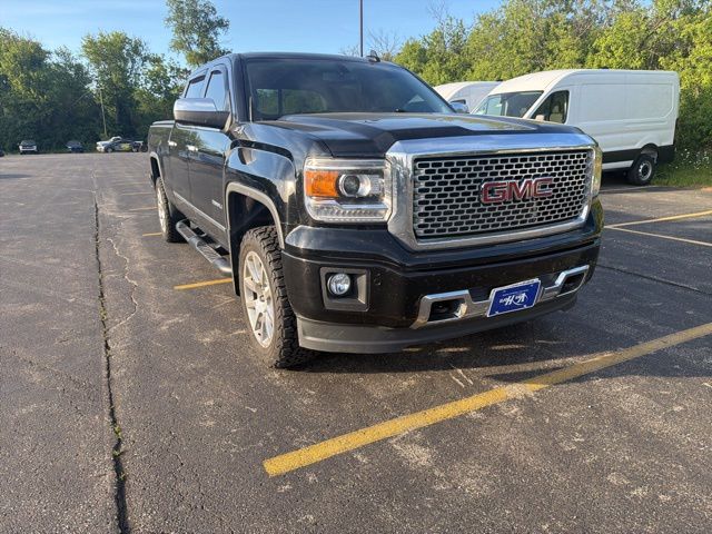 2015 GMC Sierra 4WD Crew Cab Short Box's photo