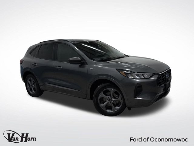2023 Ford Escape ST-Line's photo