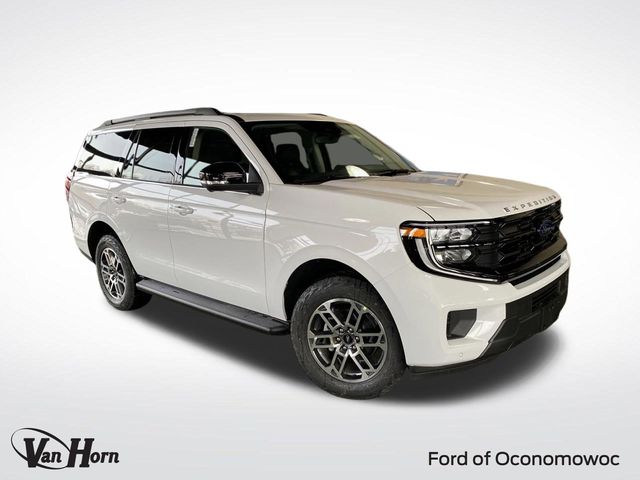 2025 Ford Expedition Active's photo