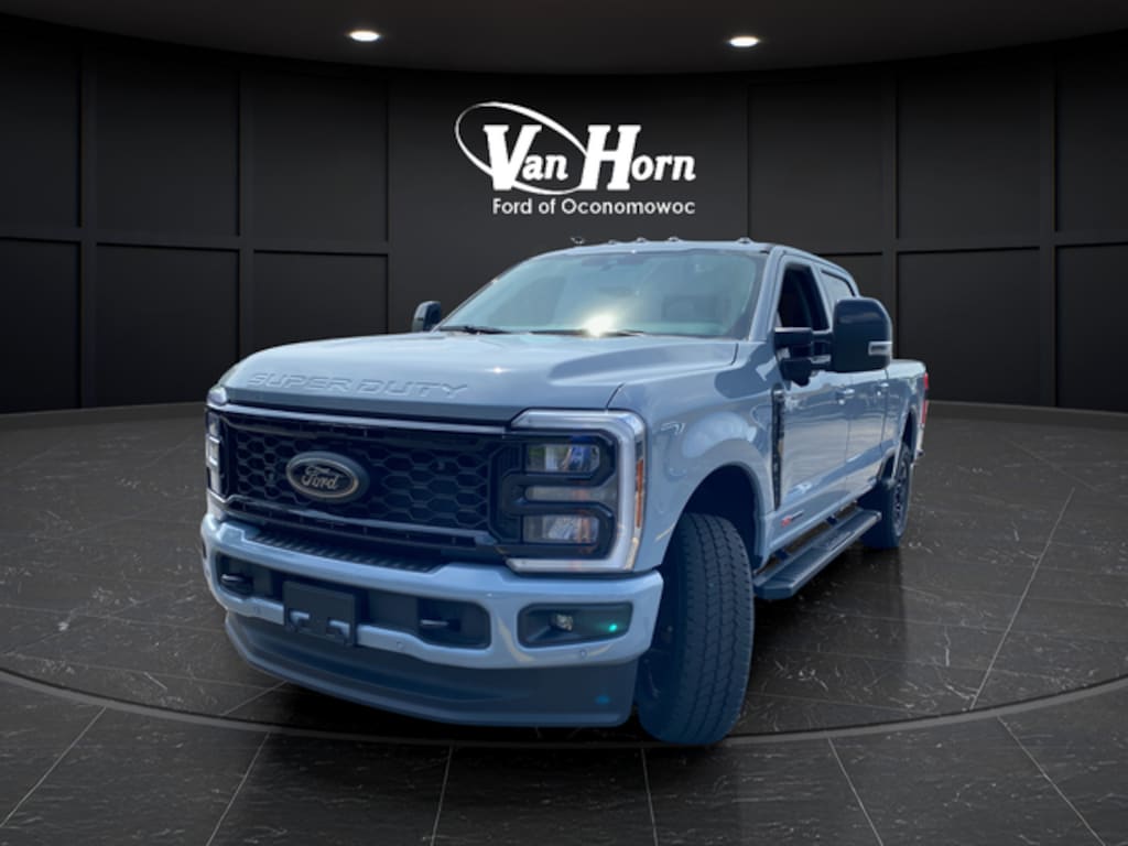 New 2026 Ford F-250SD Lariat Truck