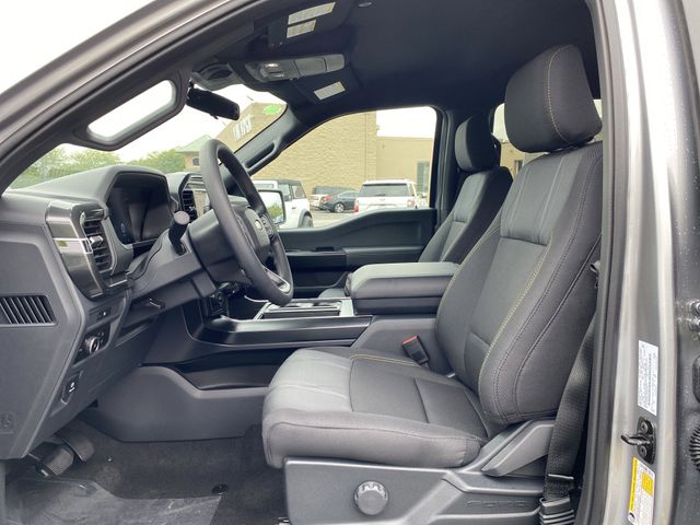 2025 Ford F-150 STX photo 4