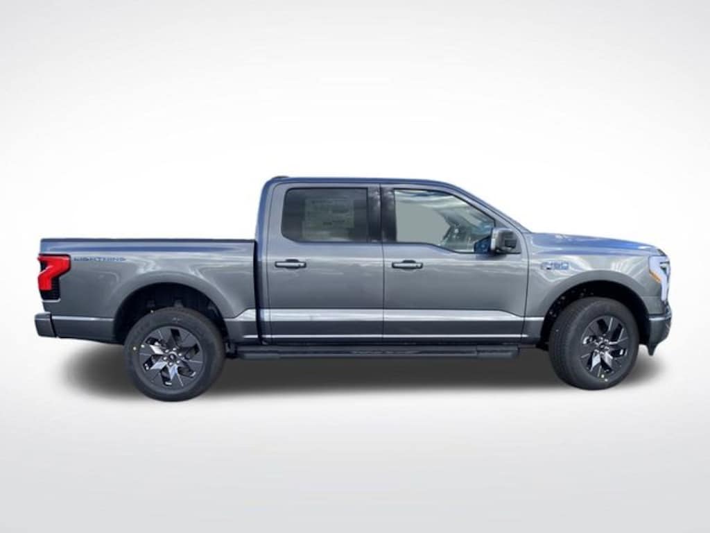 New 2025 Ford F-150 Lightning Lariat Truck
