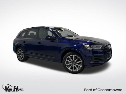 2023 Audi Q7 45 Premium Plus SUV