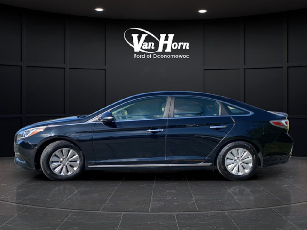 Used 2016 Hyundai Sonata Hybrid SE Sedan