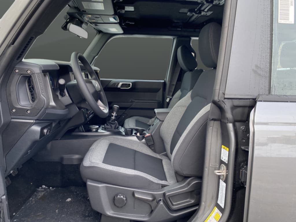 New 2025 Ford Bronco Base SUV