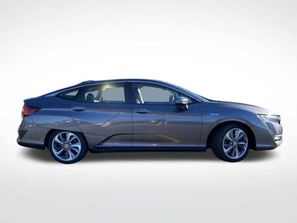 Used 2018 Honda Clarity Plug-In Hybrid Touring Sedan