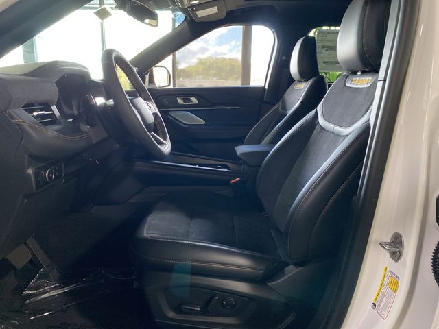 2026 Ford Explorer photo 4