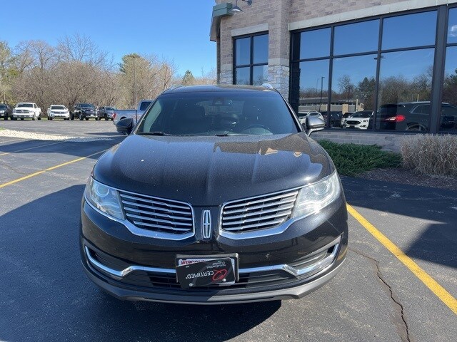 Used 2017 Lincoln MKX Reserve with VIN 2LMPJ8LR9HBL26555 for sale in Oconomowoc, WI