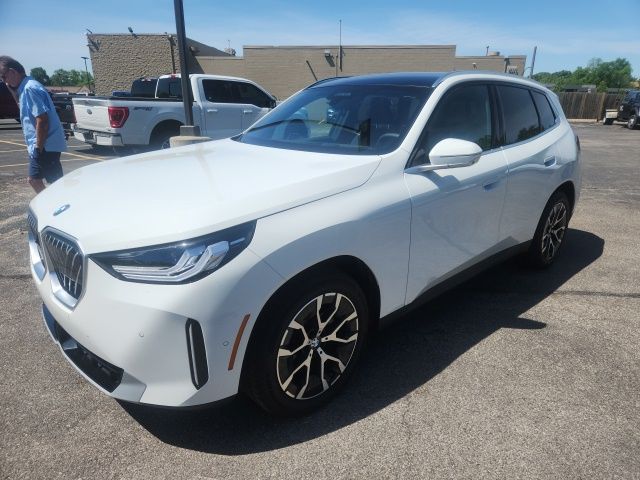 2025 BMW X3 30 XDRIVE's photo