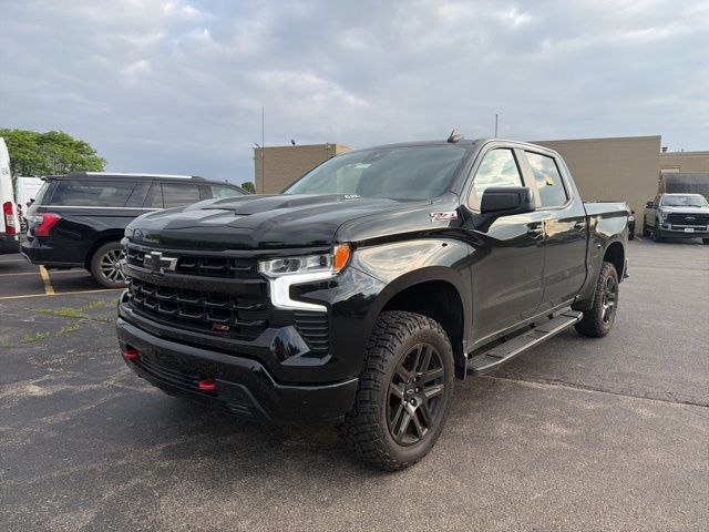 2024 Chevrolet Silverado 1500 LT Trail Boss 4X4 Crew Cab Short Box's photo