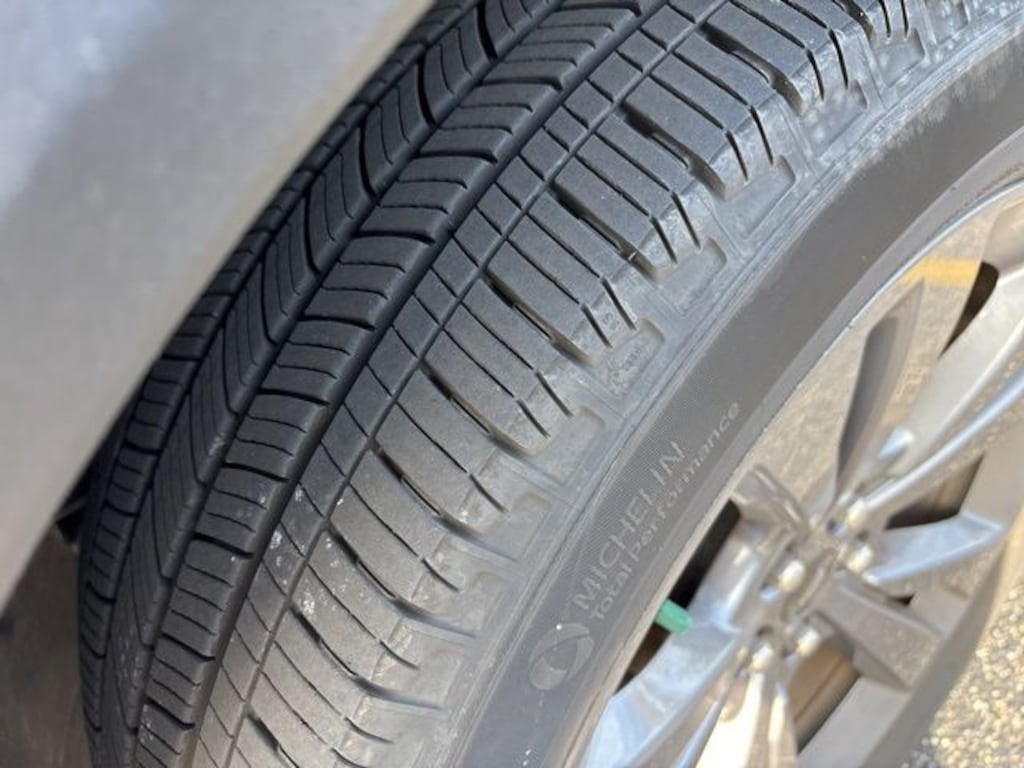 Used 2023 Ford Explorer XLT SUV