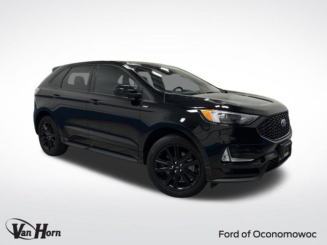 2024 Ford Edge ST-Line's photo