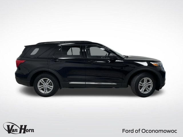Used 2022 Ford Explorer XLT with VIN 1FMSK8DH7NGA85933 for sale in Oconomowoc, WI