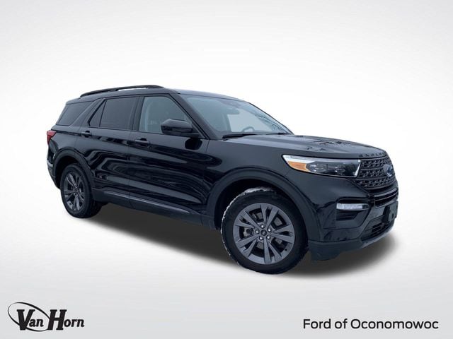 2023 Ford Explorer XLT's photo