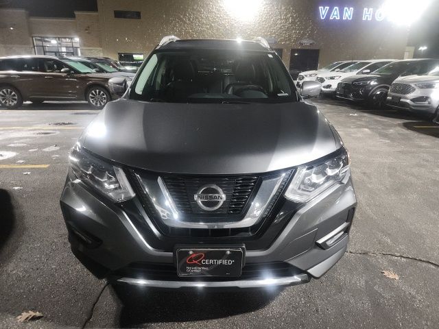 Used 2017 Nissan Rogue SL with VIN JN8AT2MV0HW021604 for sale in Oconomowoc, WI