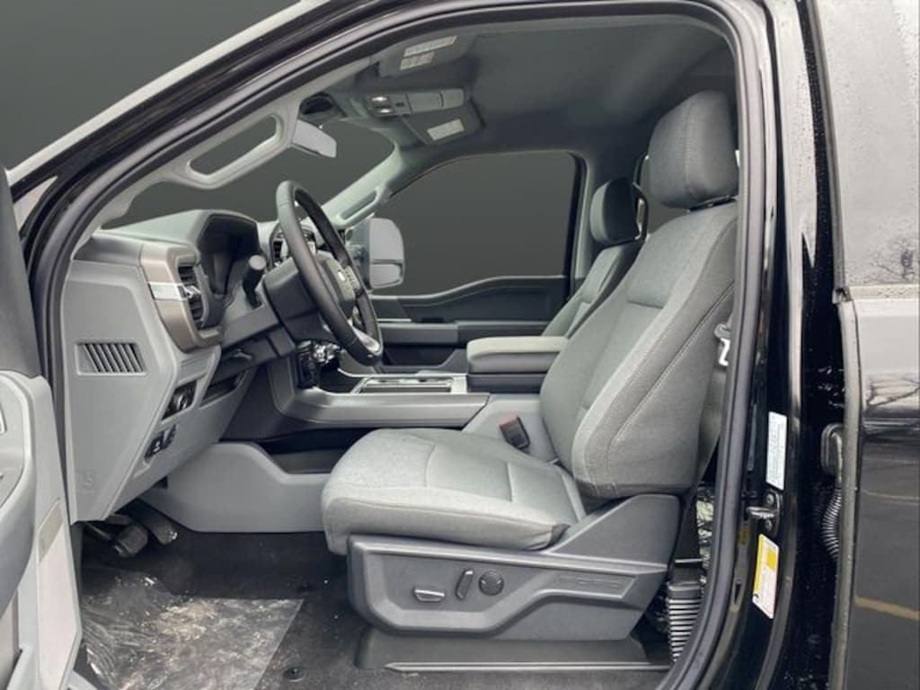 New 2025 Ford F-150 XLT Truck