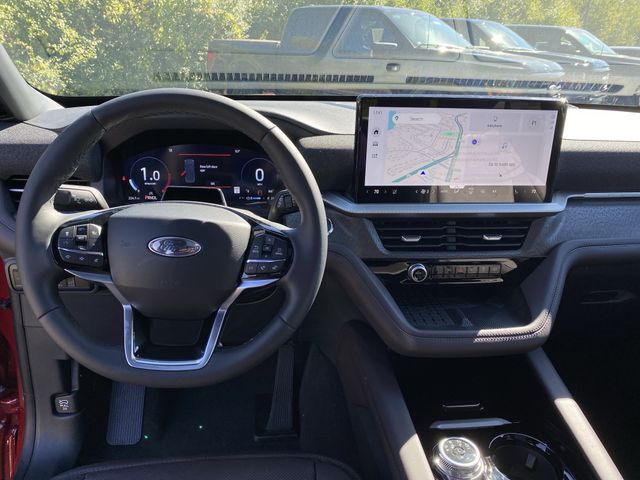 2025 Ford Explorer Platinum photo 4