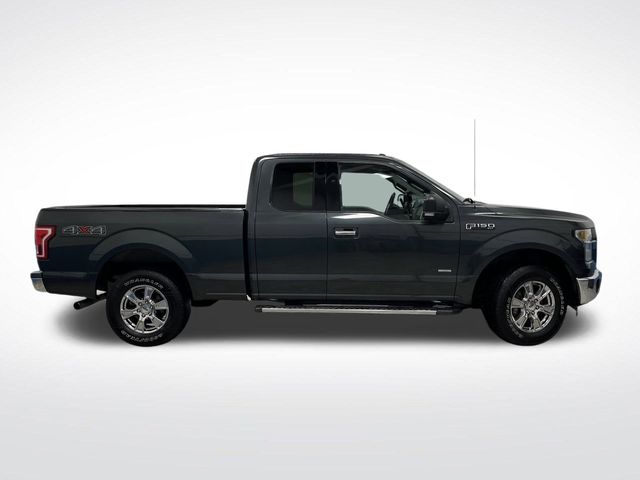 2015 Ford F-150 XLT photo 2
