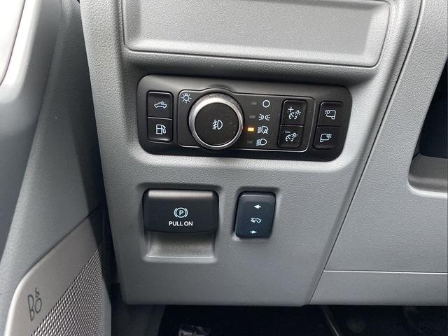2025 Ford F-150 XLT - Photo 24