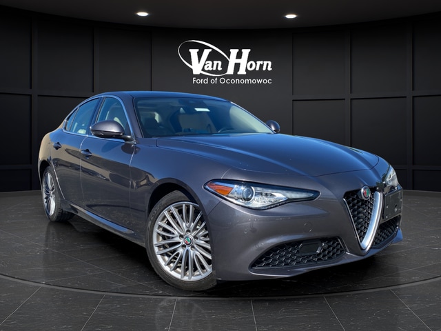 2018 Alfa Romeo Giulia 2.0 Ti Lusso Auto AWD's photo