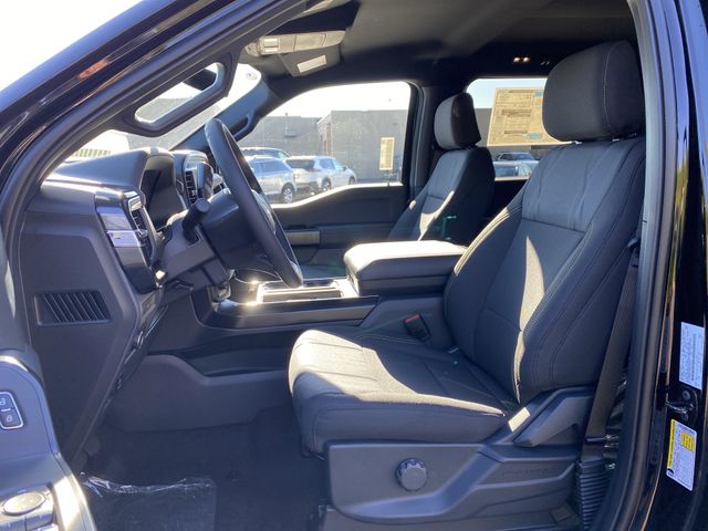 2025 Ford F-150 STX photo 4