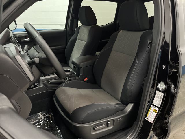 2023 Toyota Tacoma TRD Sport photo 4