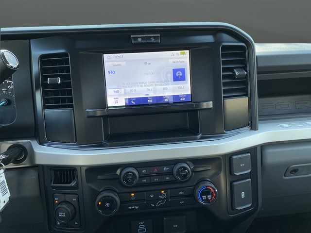 2026 Ford F-350 Super Duty XL - Photo 7