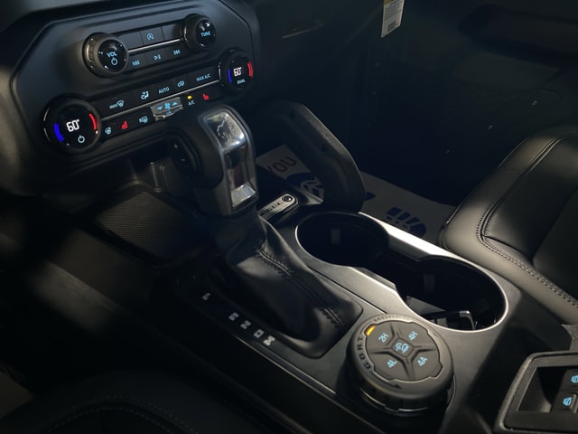 2025 Ford Bronco 4-Door Outer Banks - Photo 19