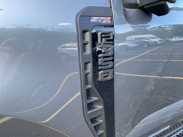 2026 Ford F-350 Super Duty XL - Photo 33